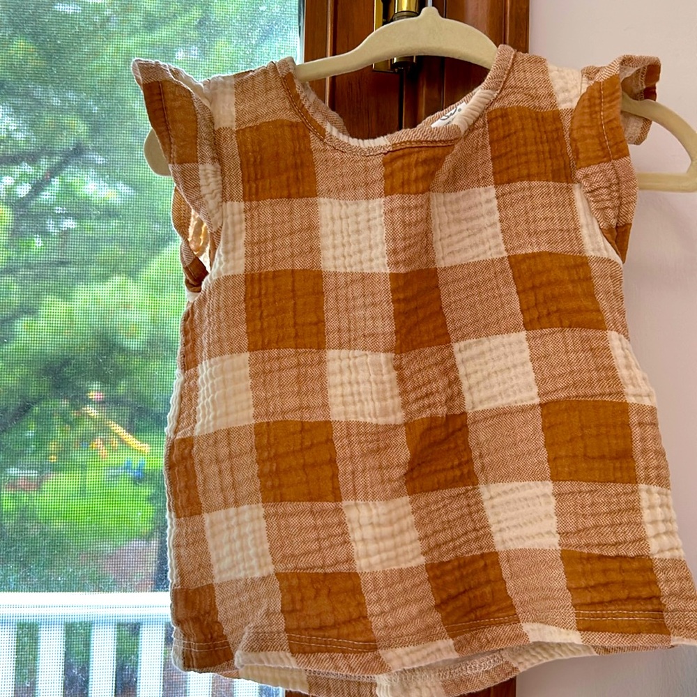 Muslin baby blouse